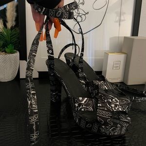 Bandanna print strap up heels